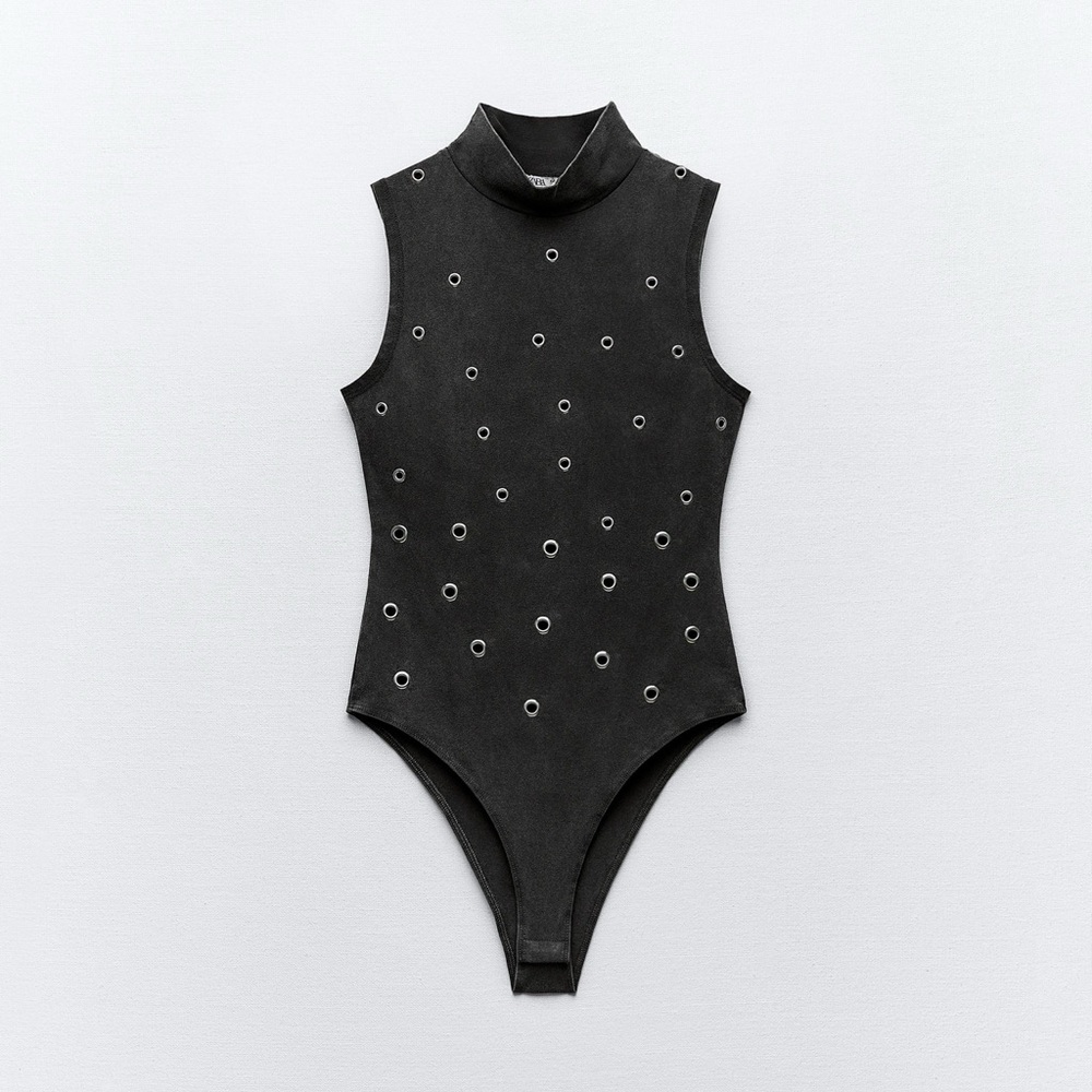 Zara WASHED EFFECT EYELET BODYSUIT small